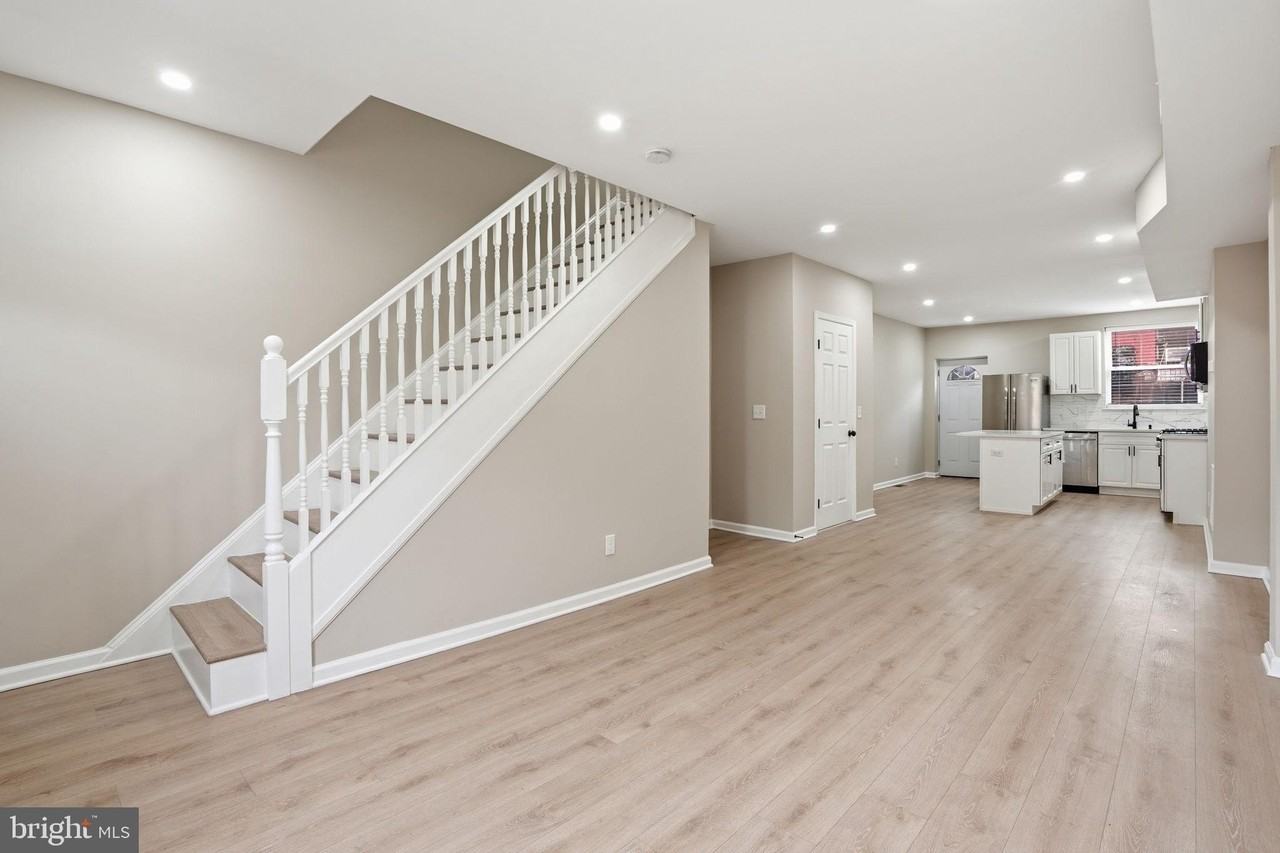 2710 Mura St - Photo 3 of 31