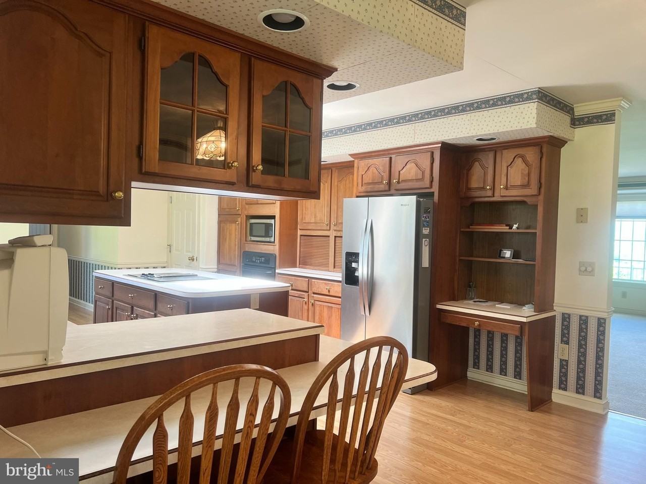 10319 Harmony Rd - Photo 7 of 31