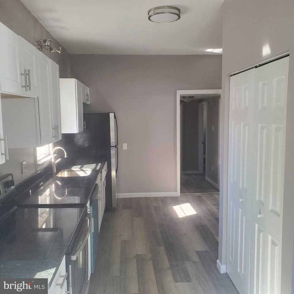 12512 Stone Bridge Dr - Photo 6 of 24