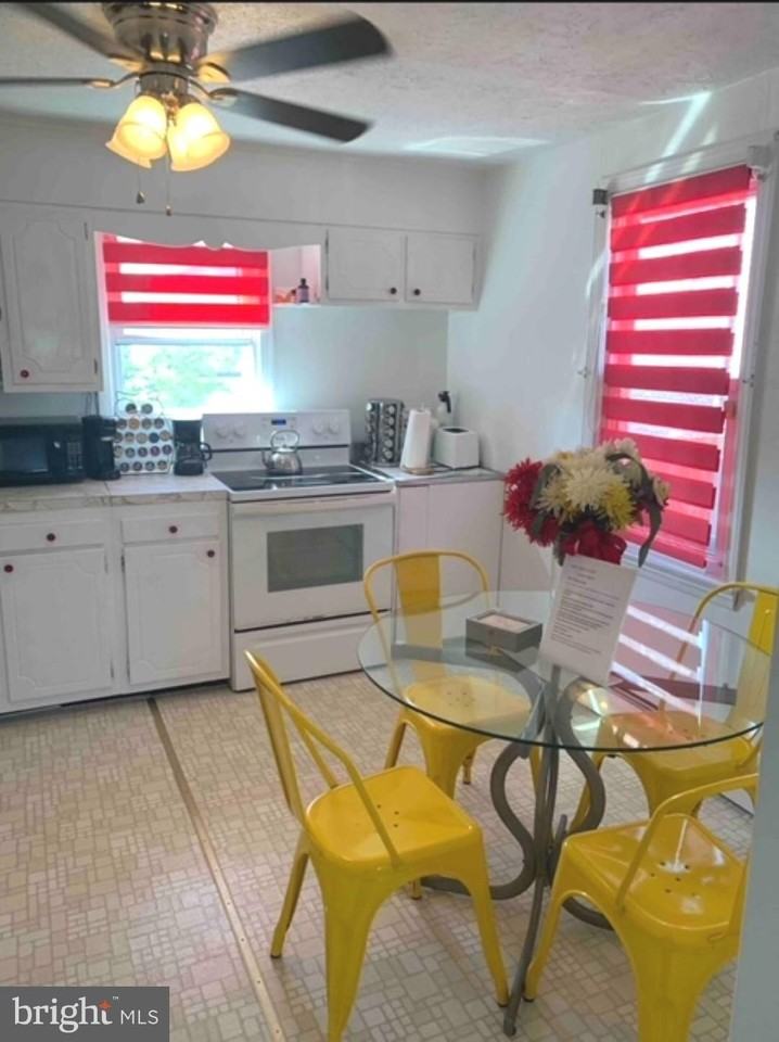 1335 Simpson Ave - Photo 5 of 13