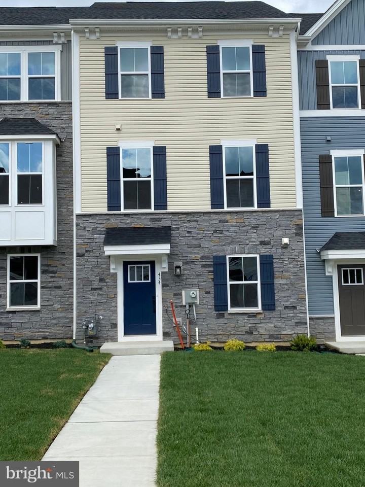 434 Paperbark Sq - Photo 2 of 22