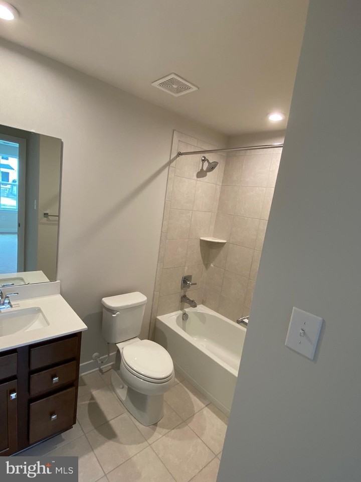 434 Paperbark Sq - Photo 7 of 22
