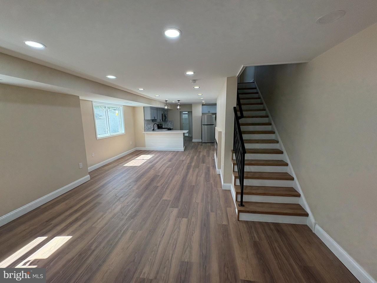 2344 Hamilton Ave - Photo 5 of 32