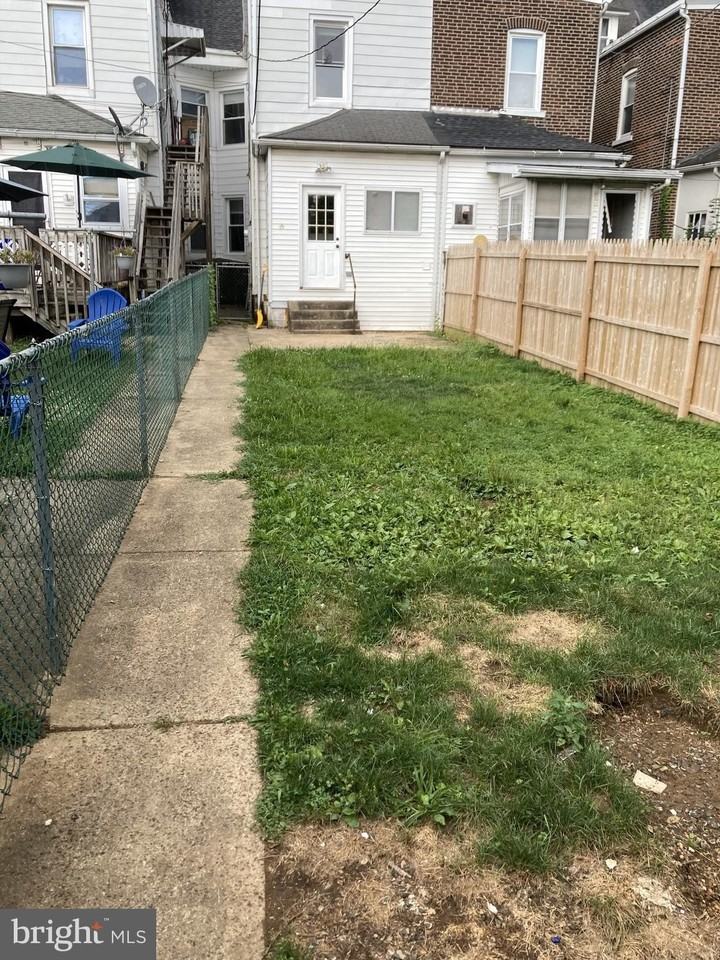 917 High St - Photo 2 of 18
