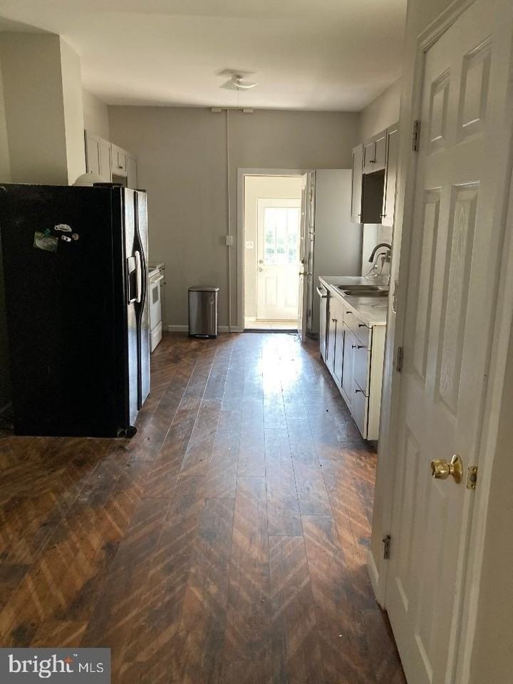 917 High St - Photo 4 of 18