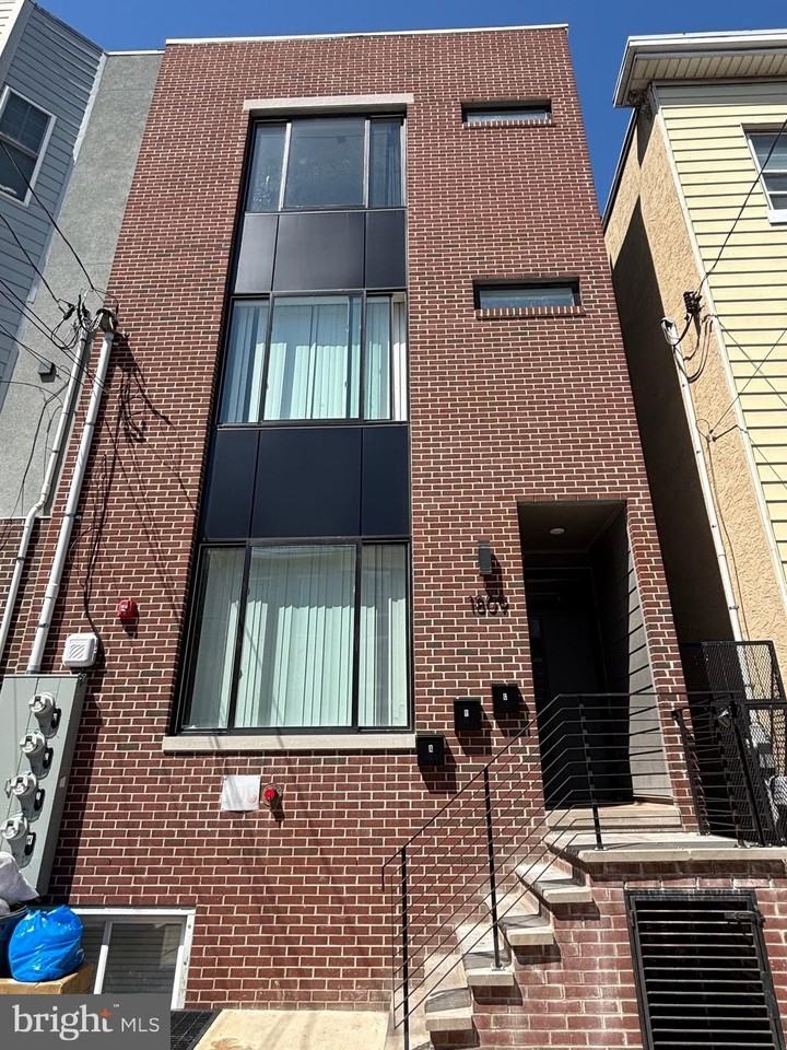 1809 W Master St #3 - Photo 2 of 16