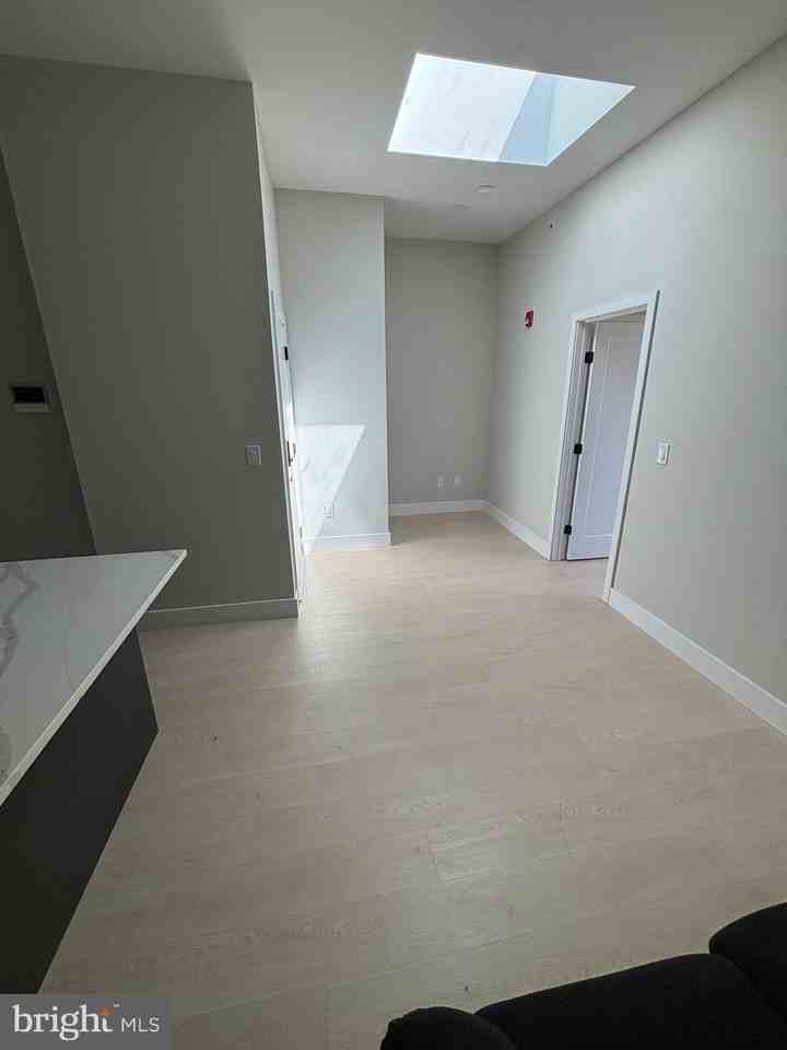1809 W Master St #3 - Photo 5 of 16