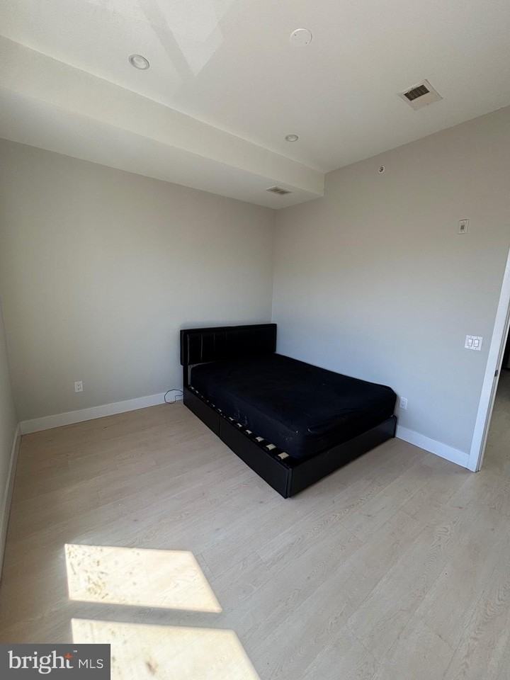 1809 W Master St #3 - Photo 6 of 16