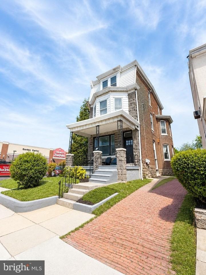 5547 Ridge Ave - Photo 2 of 50