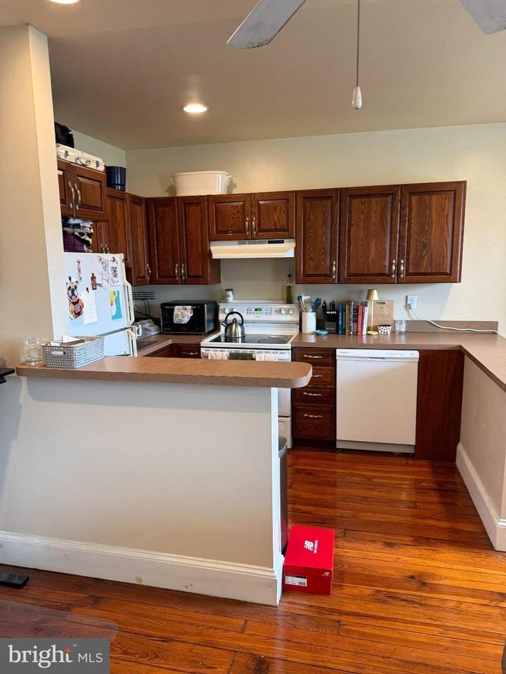 1723 Pine St #4 - Photo 2 of 16