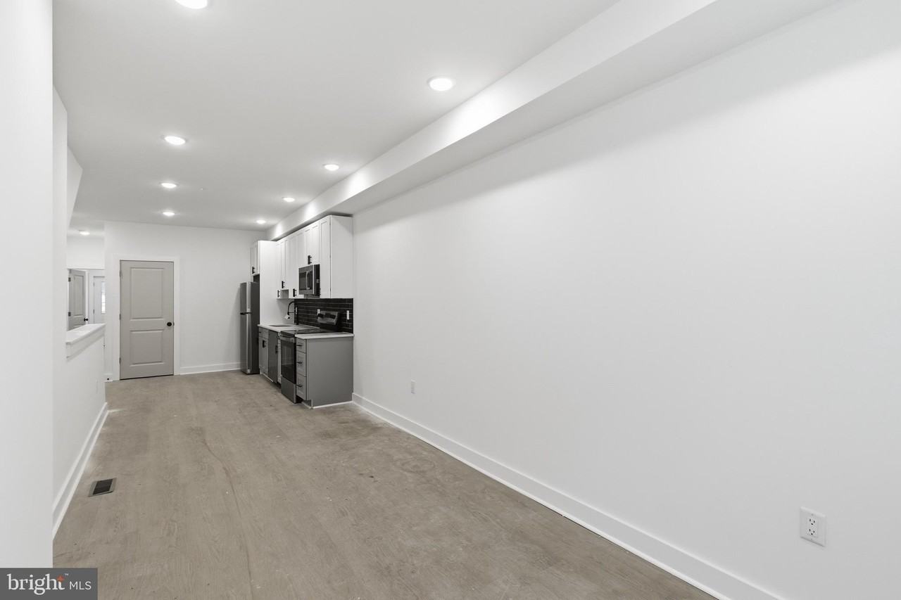 2116 N 7th St #A - Photo 2 of 19