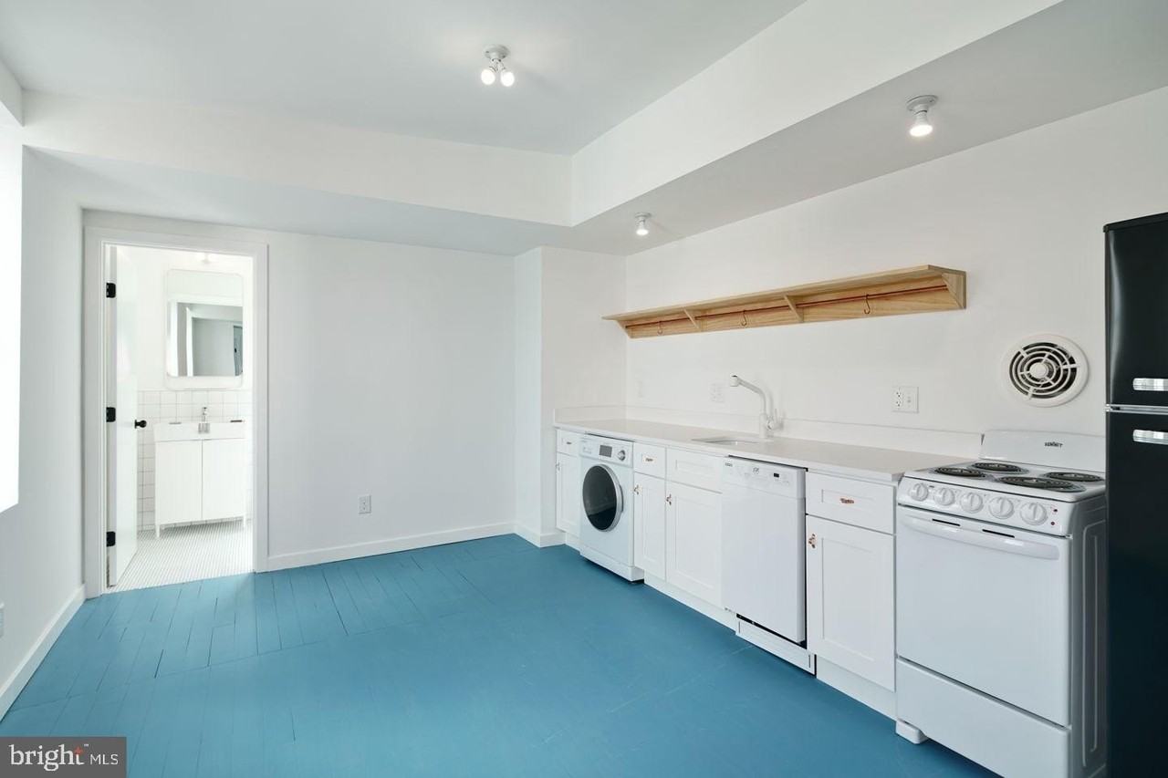 2329 Frankford Ave #C - Photo 2 of 13