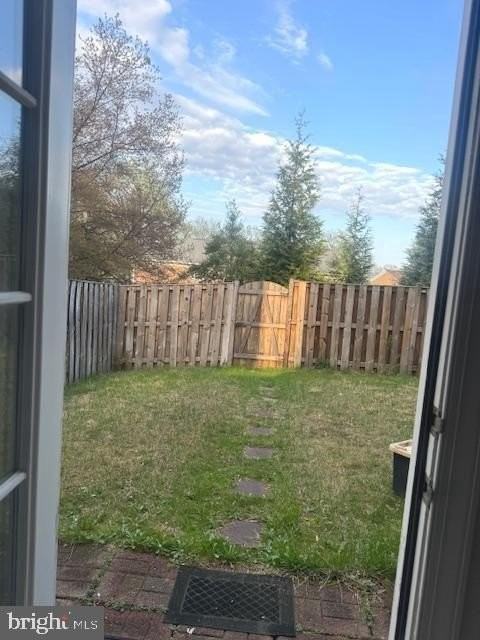 8014 Samuel Wallis St - Photo 5 of 10