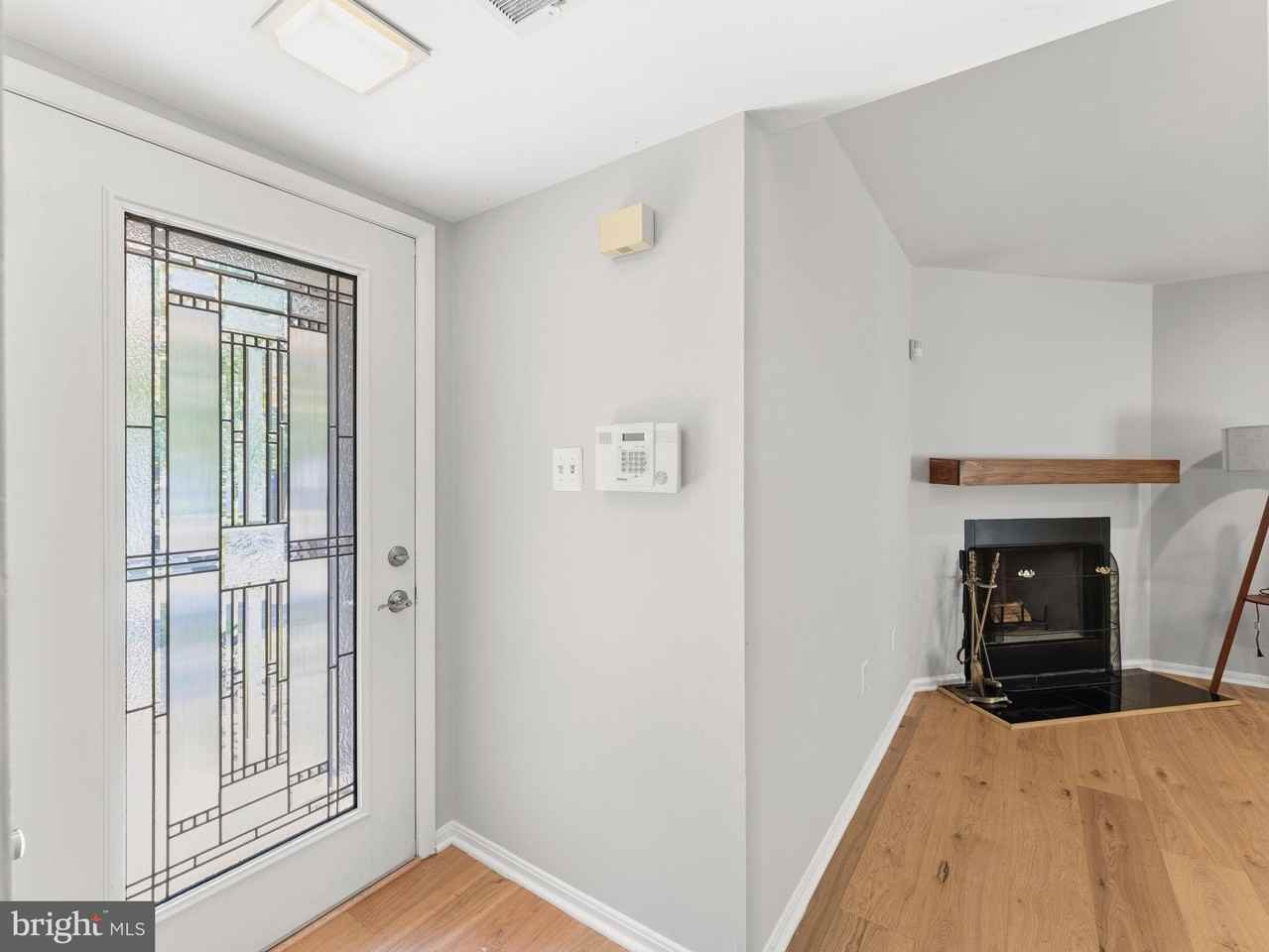 11404 Turnmill Ln - Photo 4 of 24