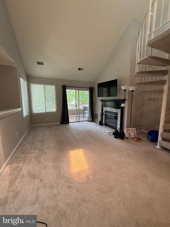 12359 Strong Ct #588 - Photo 4 of 19