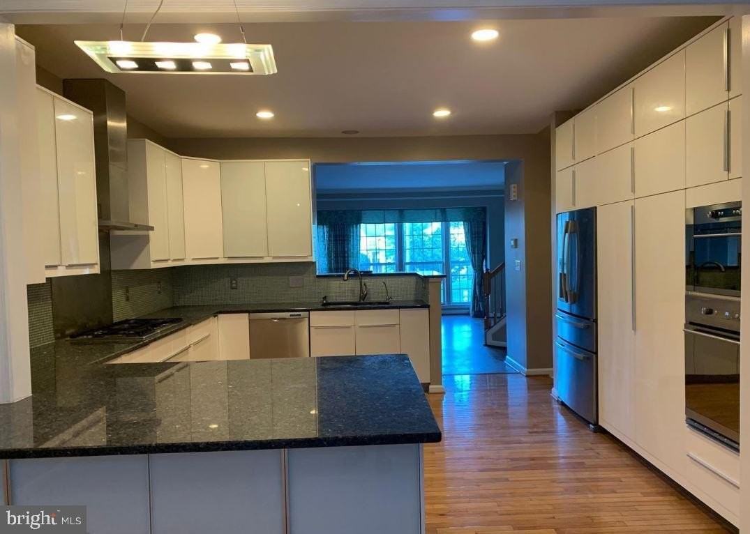 13689 Saint Johns Wood Pl - Photo 2 of 14