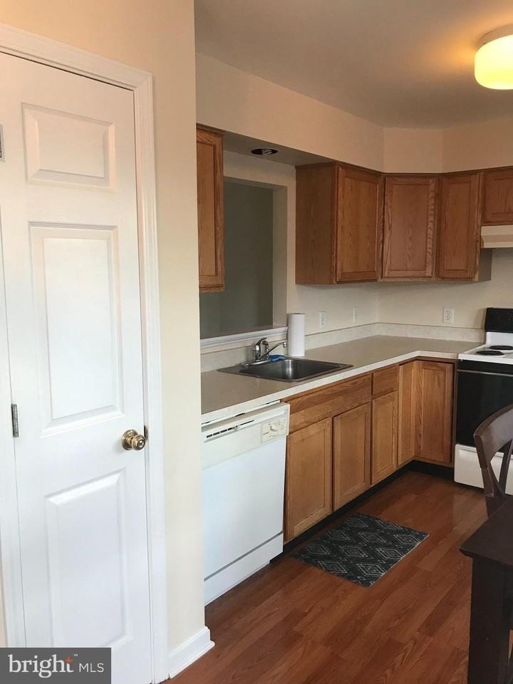 1169 Commercial Ct - Photo 3 of 22