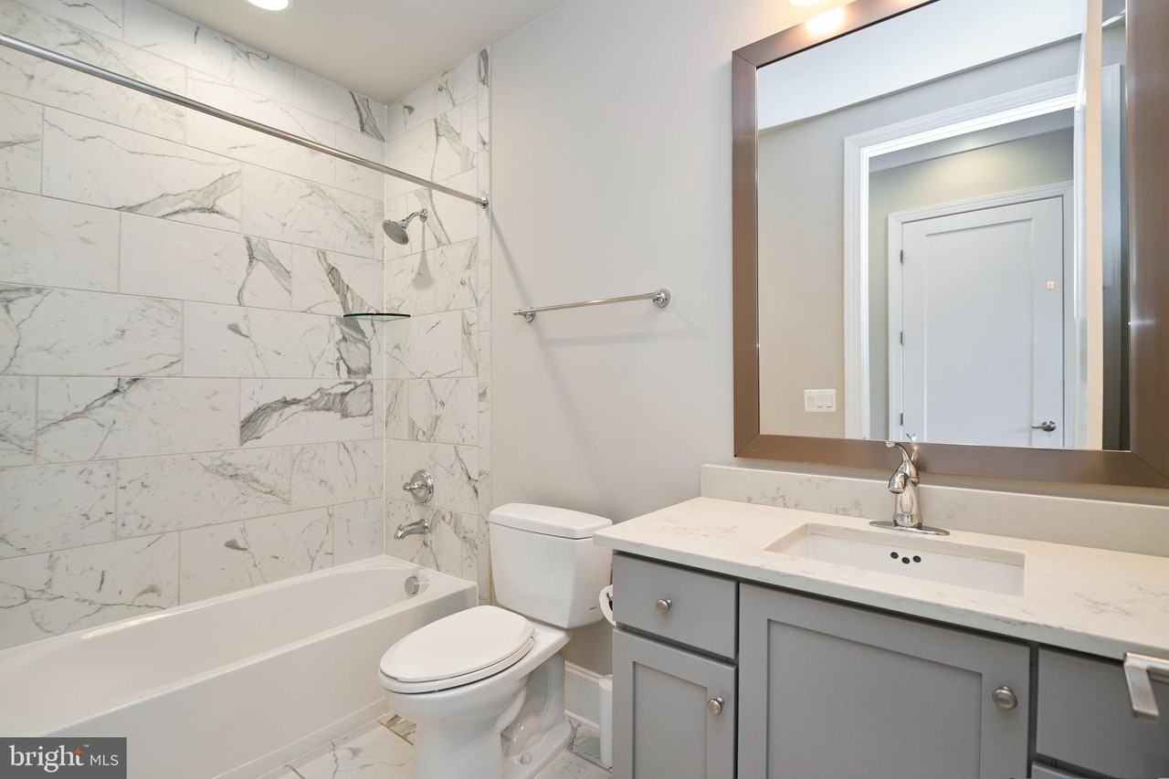 20442 Northpark Dr - Photo 7 of 43