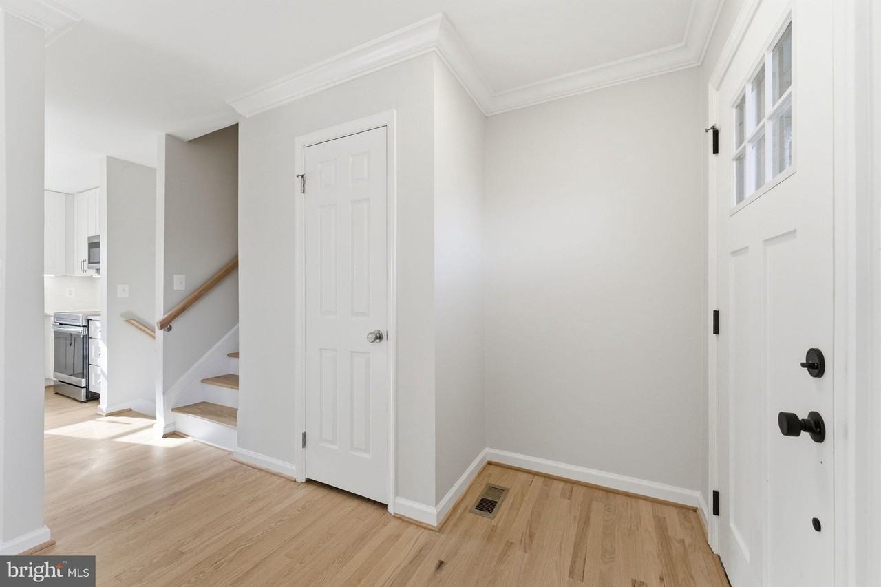 4508 Old Field Dr - Photo 4 of 50