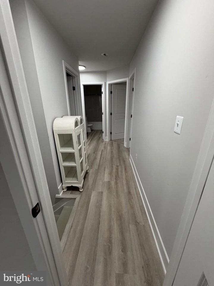 43 Lee St - Photo 7 of 16
