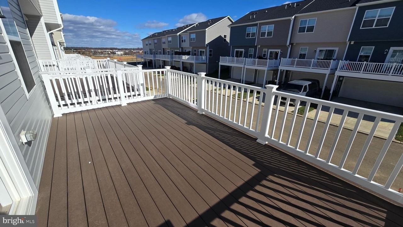 1344 Red Clover Ln - Photo 2 of 31