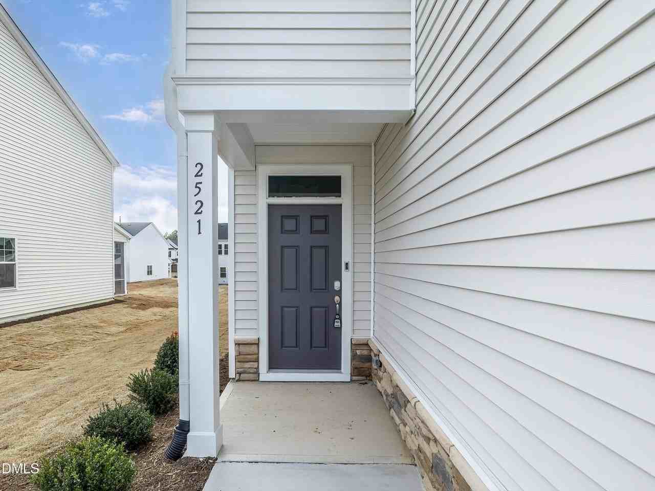 2521 Salt River Ln - Photo 6 of 38