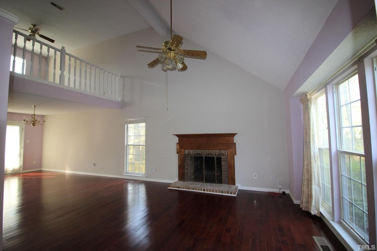 108 Foscoe Ln - Photo 2 of 44