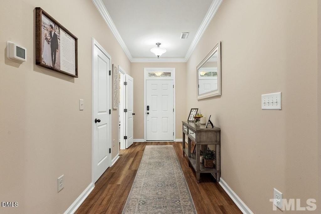 1216 Southpoint Trl - Photo 2 of 30