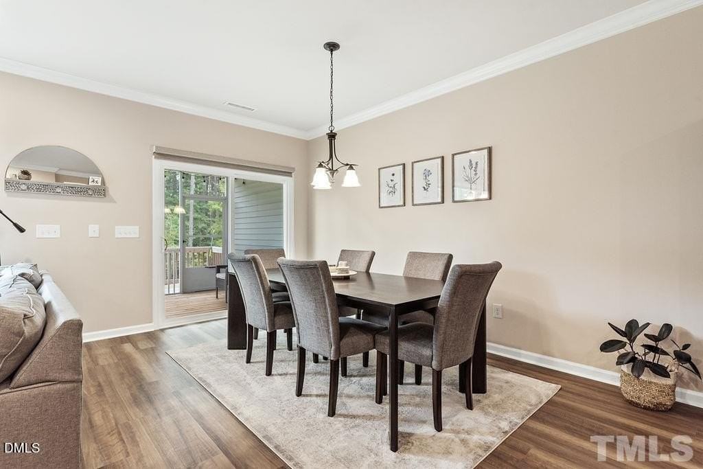 1216 Southpoint Trl - Photo 4 of 30