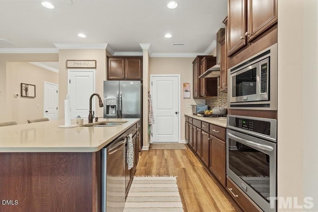 1216 Southpoint Trl - Photo 7 of 30