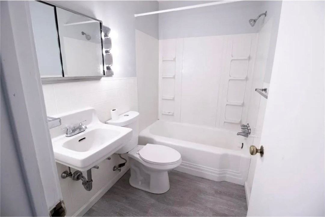 2582 Pitcairn Rd #2580 - Photo 3 of 4