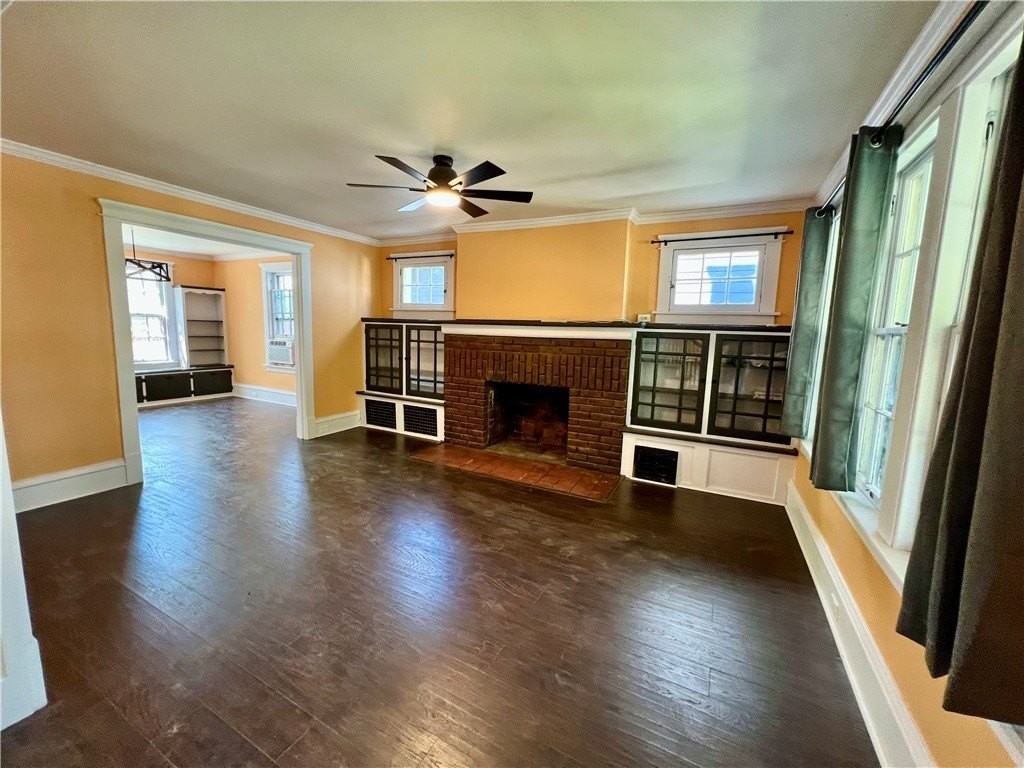 124 E Wallace Ave - Photo 2 of 12