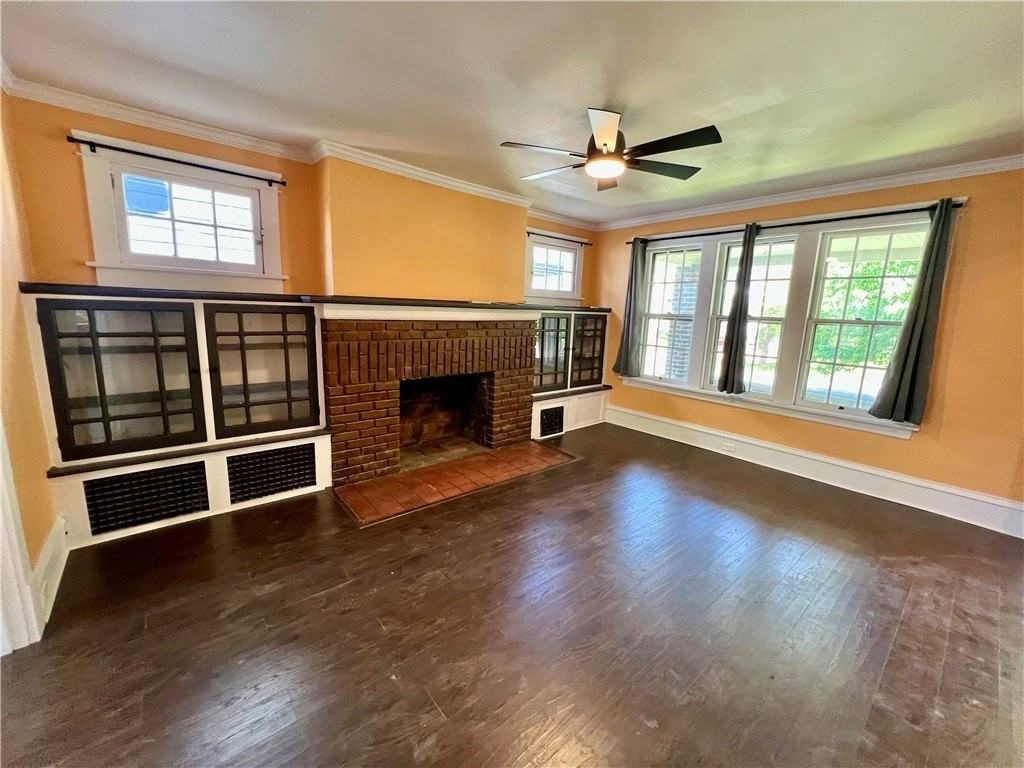 124 E Wallace Ave - Photo 3 of 12