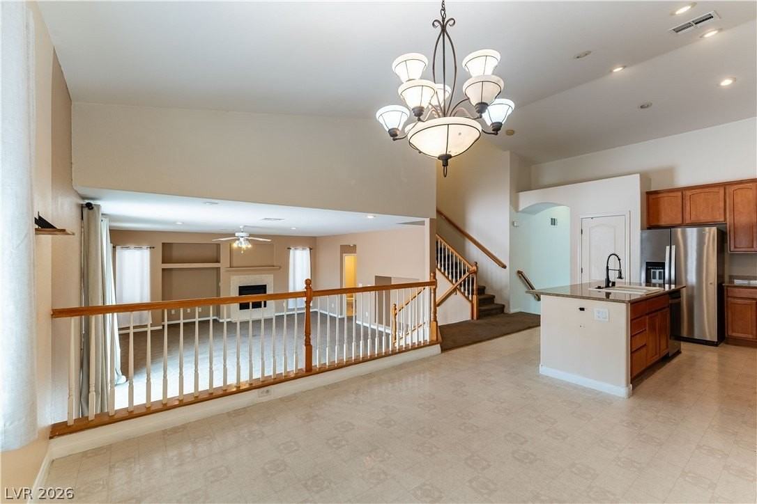 5705 Pacesetter St - Photo 6 of 23