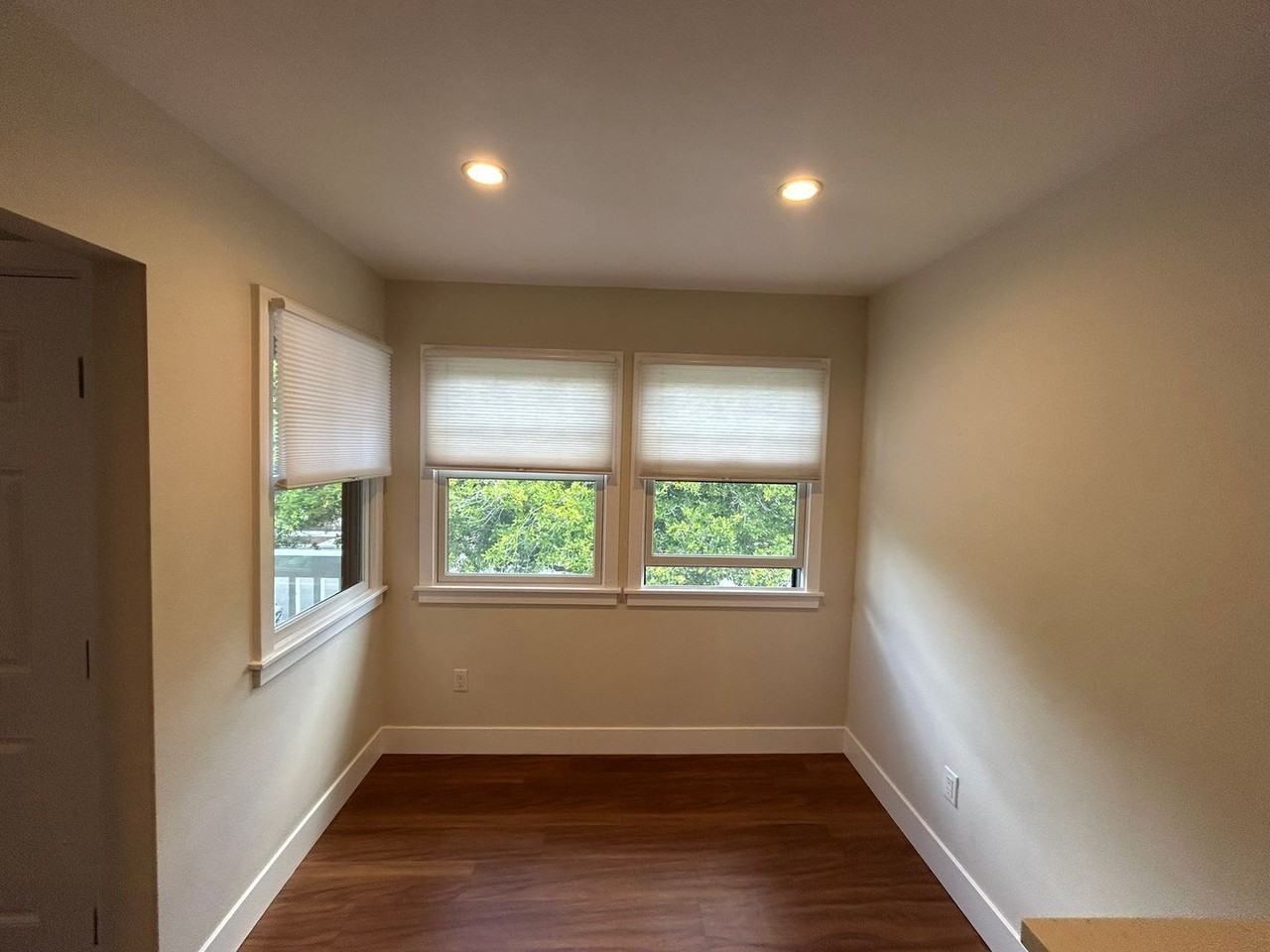 722 7th St - Photo 5 of 12