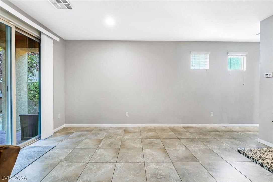 6631 Seahorse Reef St - Photo 7 of 40