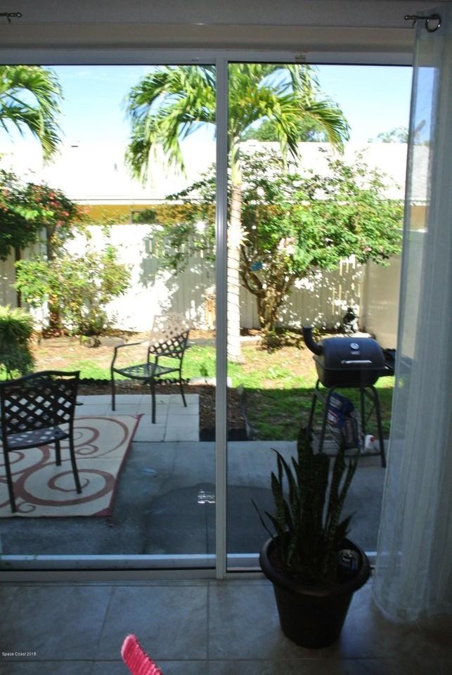 7061 Ridgewood Ave - Photo 4 of 20