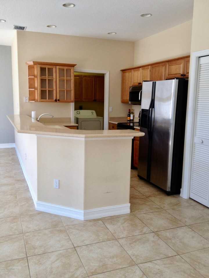 7061 Ridgewood Ave - Photo 5 of 20