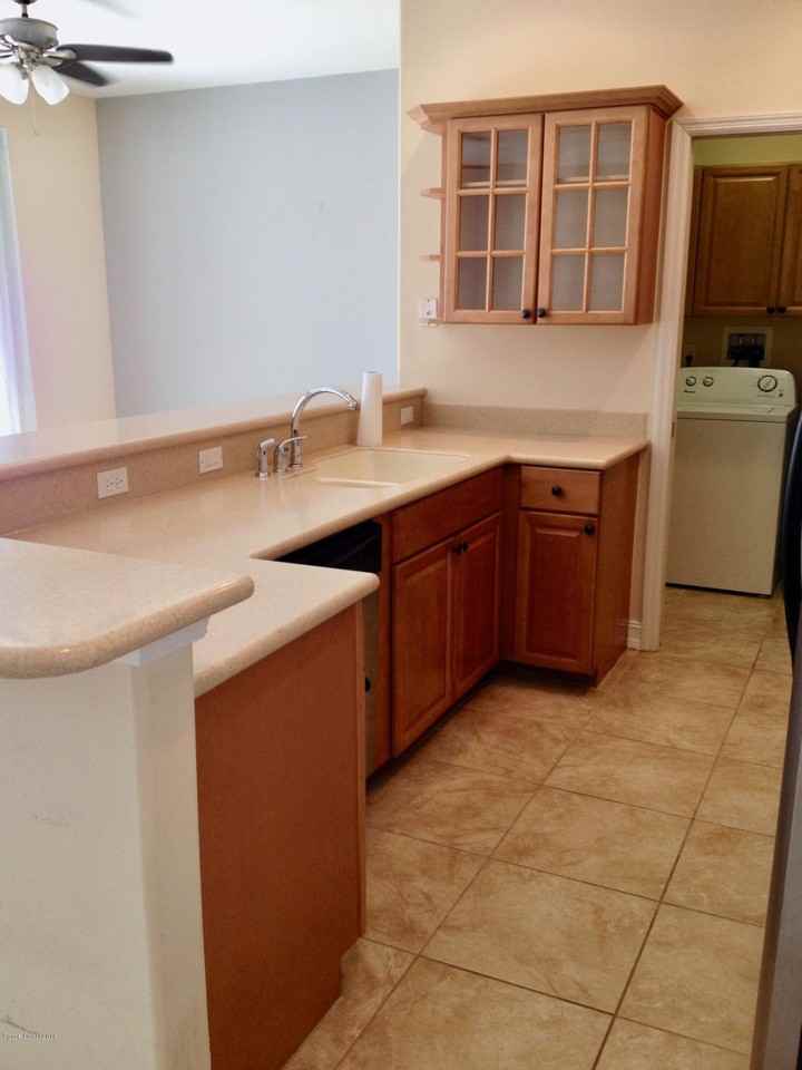 7061 Ridgewood Ave - Photo 6 of 20