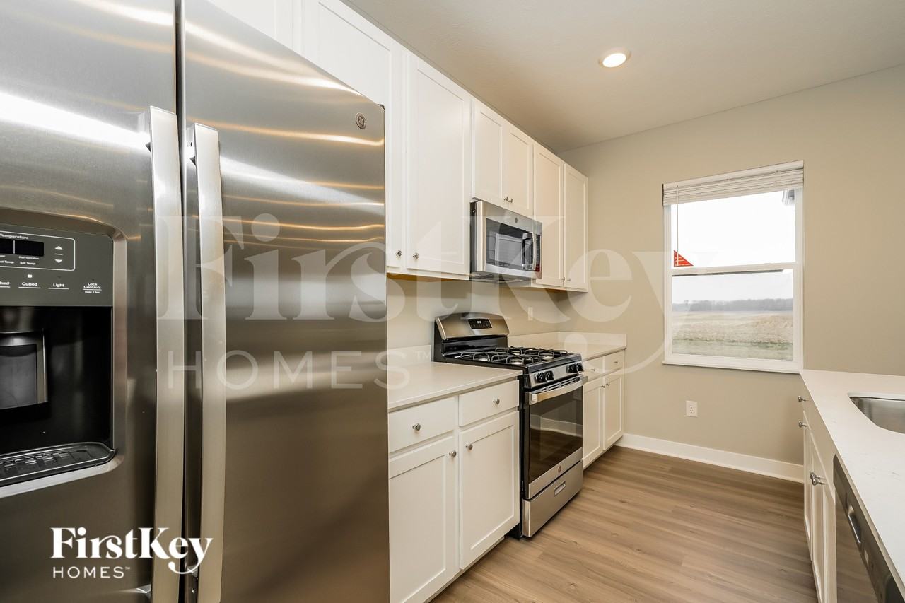 2356 S Carlota Dr - Photo 5 of 15