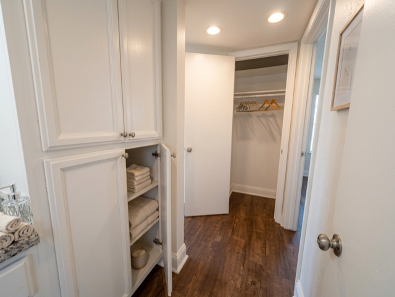 Amberwood Apartments - Photo 5 of 8