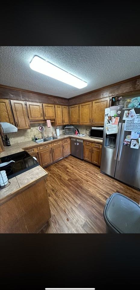 110 Riverdale Dr - Photo 7 of 18