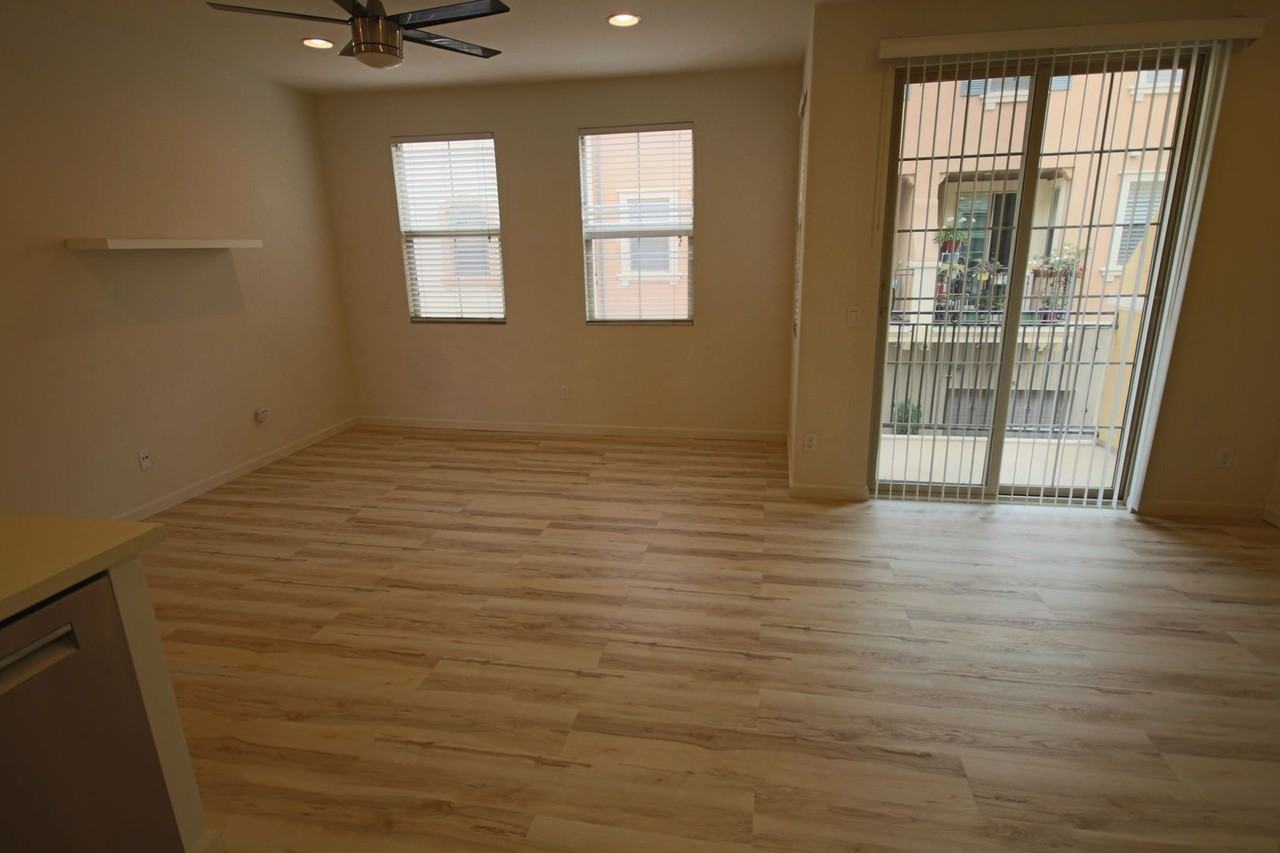 8897 Lightwave Ave - Photo 5 of 25
