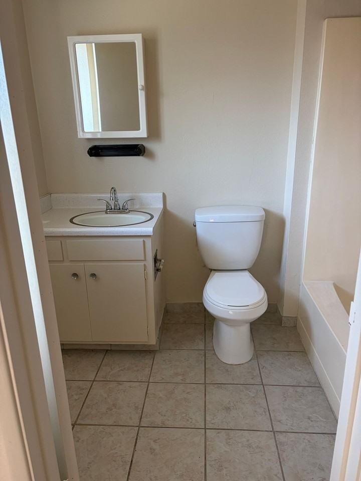 m22e22 - Photo 6 of 7