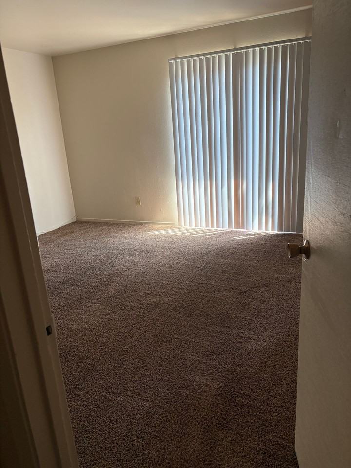 m22e22 - Photo 7 of 7