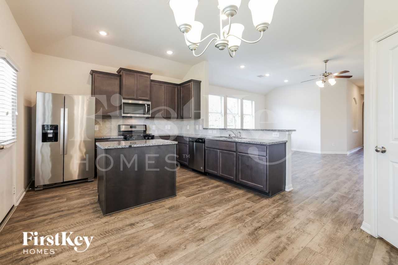 15645 All Star Dr - Photo 5 of 17