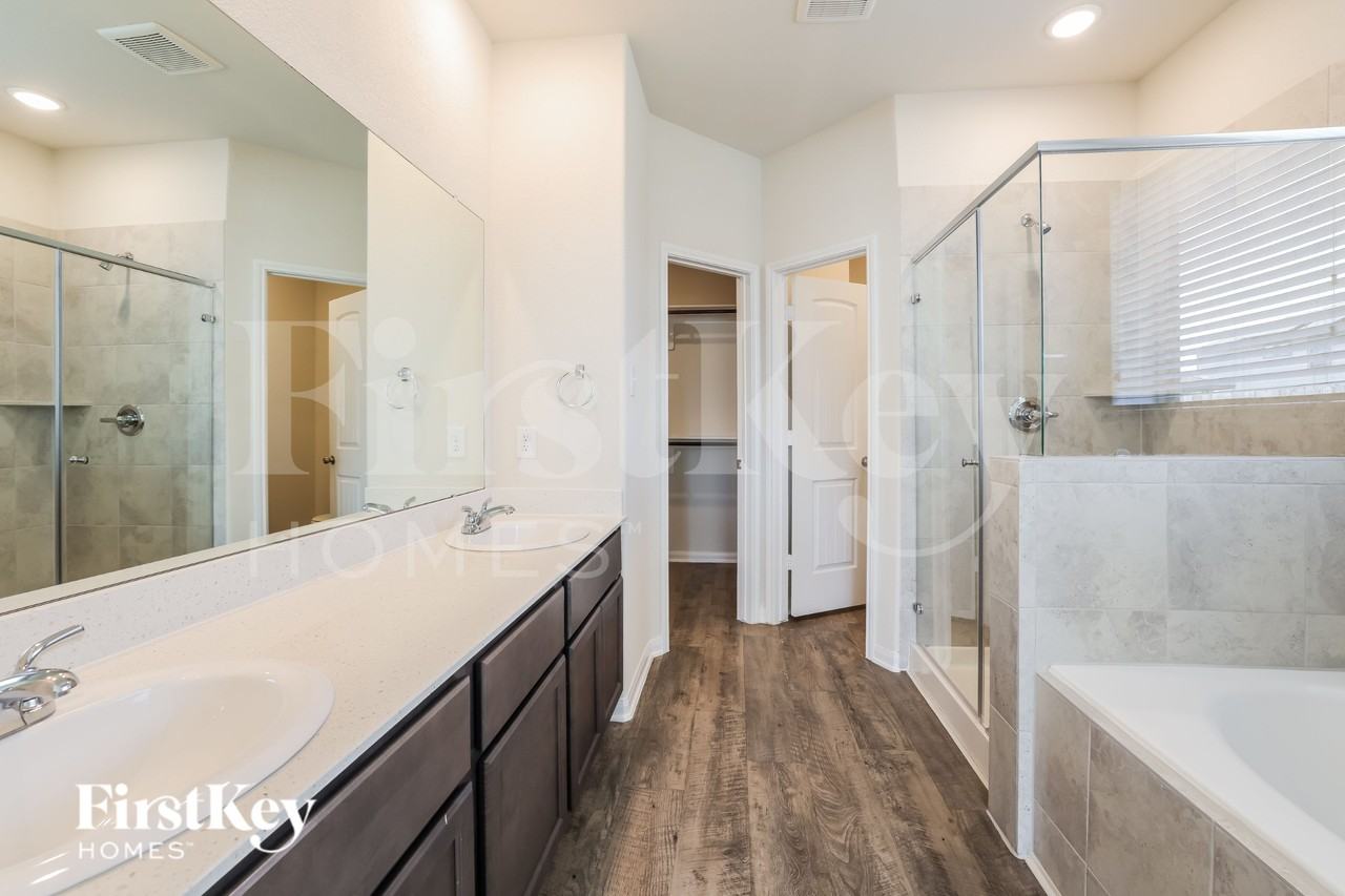 15645 All Star Dr - Photo 7 of 17