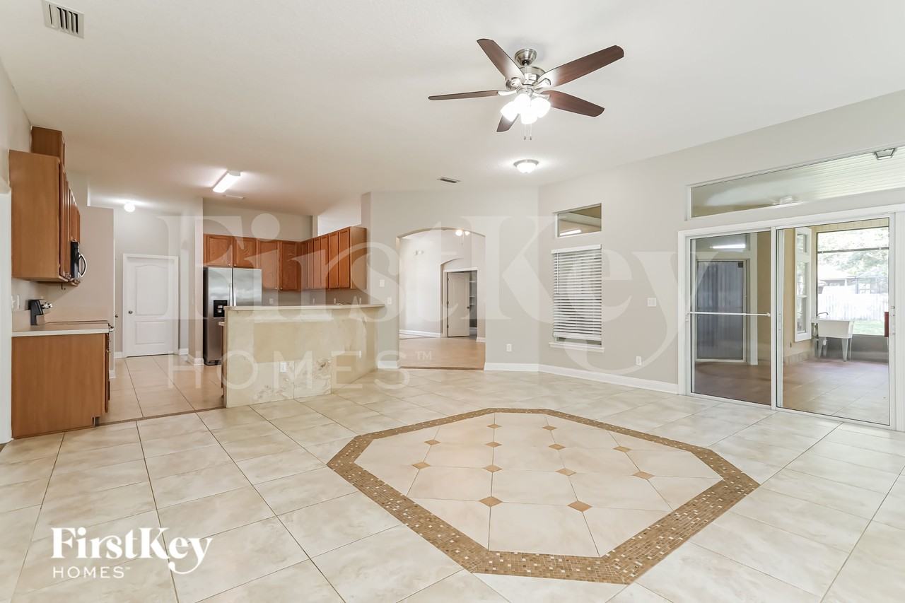 9471 Woodleigh Mill Dr - Photo 4 of 17