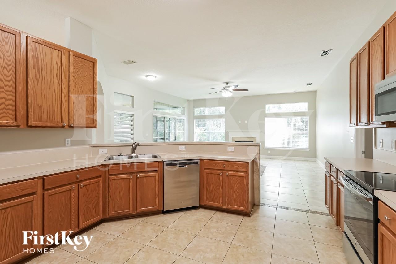 9471 Woodleigh Mill Dr - Photo 6 of 17