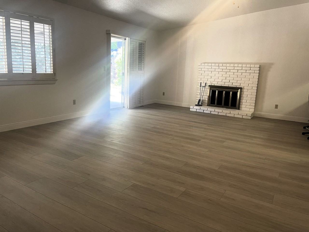 6250 Springview Dr - Photo 4 of 15